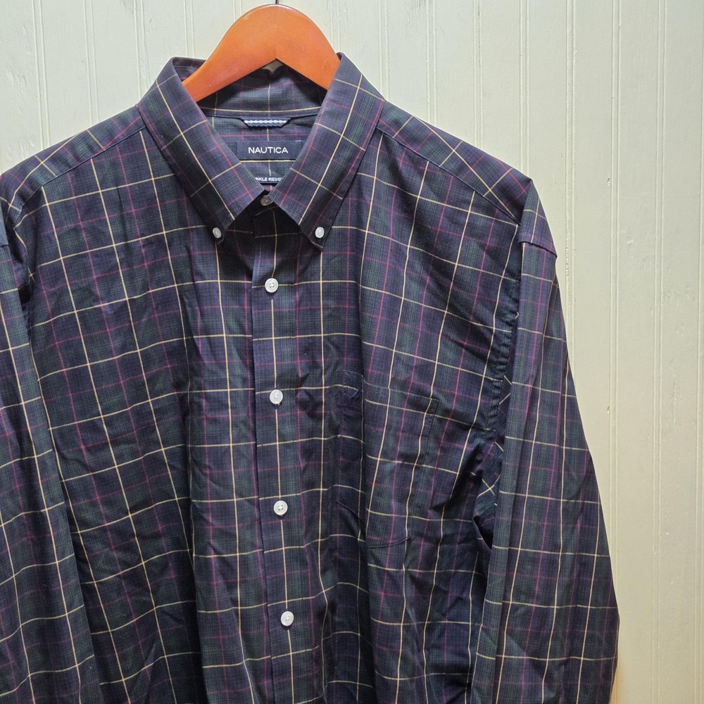 Nautica Shirt Mens XL Blue Plaid Long Sleeve Button Down Wrinkle Resistant